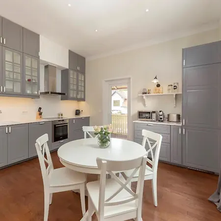 Luxurioeses In Ruhiger Lage Apartamento Straubing
