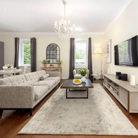Luxurioeses In Ruhiger Lage Apartman *